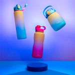 Tomatodo-de-pl-stico-de-gran-capacidad-colores-degradado-con-asa-verde-y-morado-2L-Miniso-2-8587