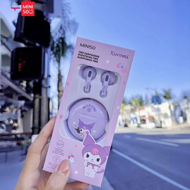 Audífonos tws kuromi classic series modelo xs66 morado sanrio -  Sanrio
