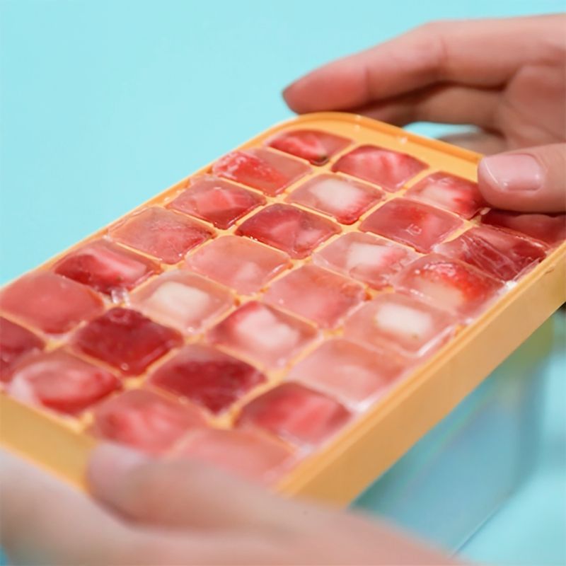 Molde-bandeja-grande-para-cubitos-de-hielo-rosa-Miniso-2-25736