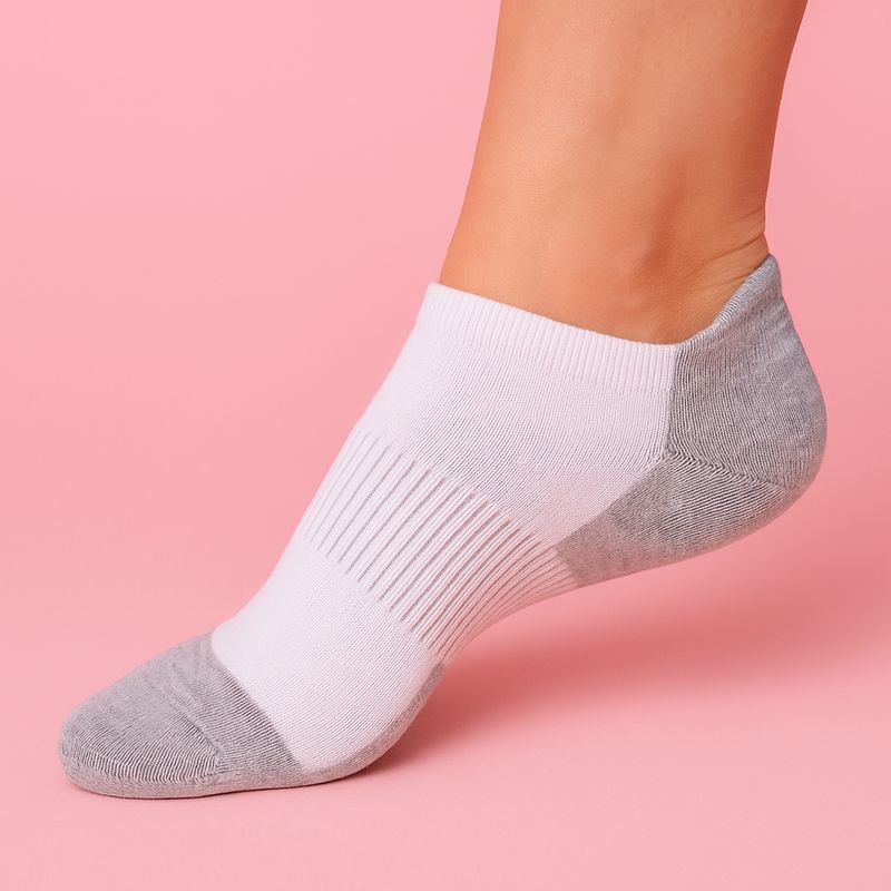 Medias-deportivas-miniso-gris-3-pares-Miniso-2-22174