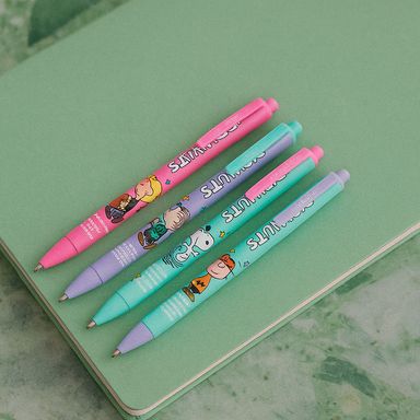 Set de 5 lapiceros de gel 0.5mm negro serie snoopy -  Snoopy Colorful Vintage