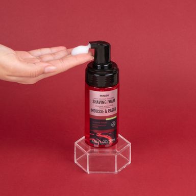 Espuma de afeitar volcanic mud series para hombre -  Miniso