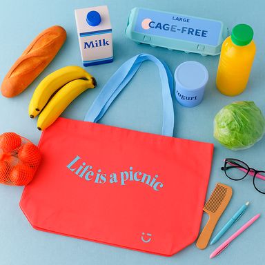 Bolsa de compras de tela life is a picnic rojo -  Miniso