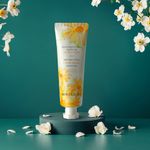Crema-para-manos-hidratante-fragance-series-de-manzanilla-Miniso-2-15884