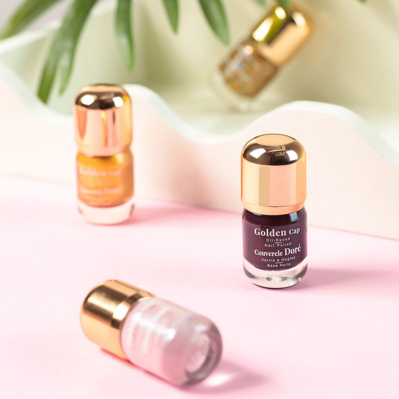 Esmalte-para-u-as-a-base-de-aceite-con-tapa-dorada-06-caf-brillante-Miniso-4-12054