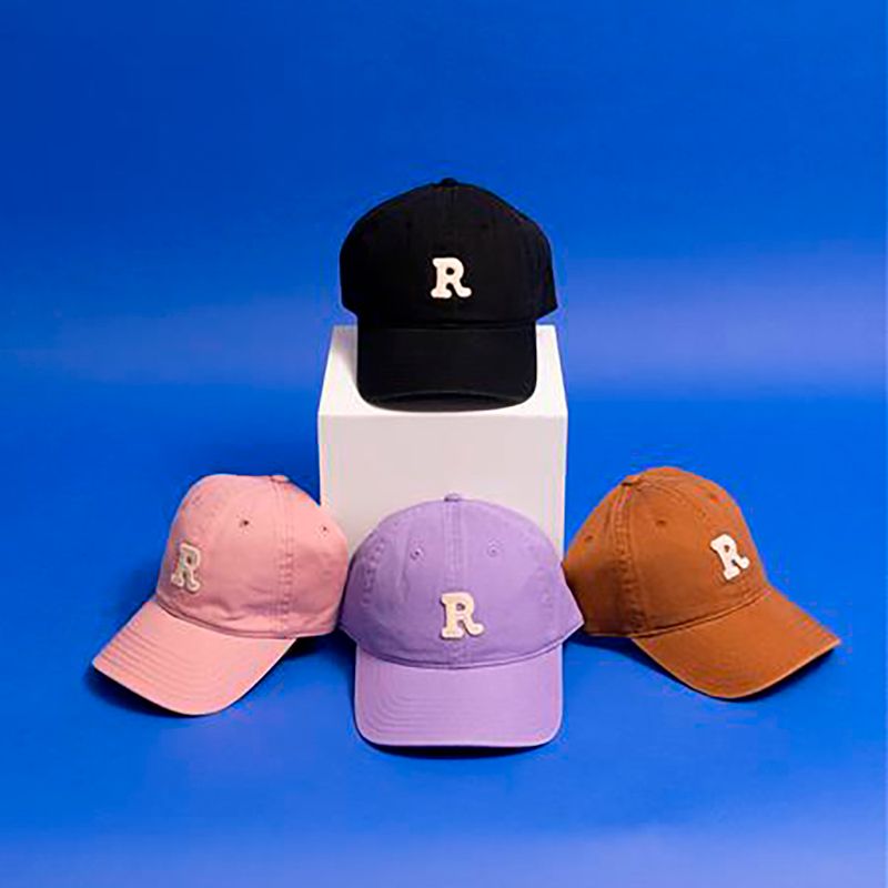 Gorra-de-be-sbol-miniso-letra-r-rosa-Miniso-2-19766