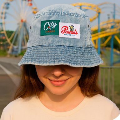 Sombrero de cubo colección snoopy serie denim parches azules -  Snoopy