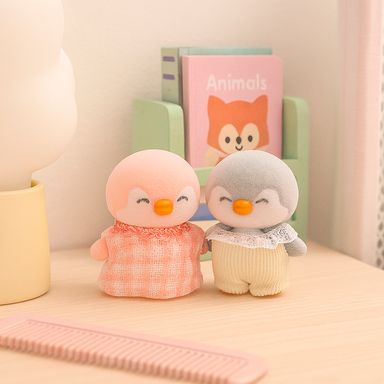 Set para jugar de peluche flocking juego de 2 piezas gris y rosa serie mini family -  Mini Family