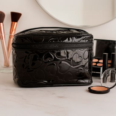 Cosmetiquera neceser relieve corazon negro -  Miniso