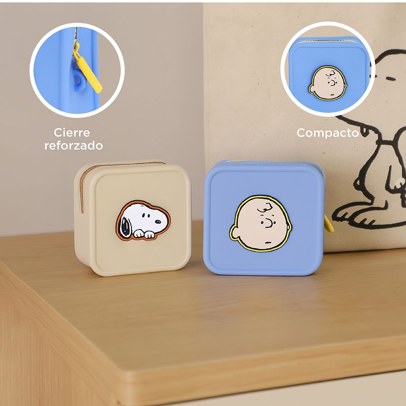 Monedero-cuadrado-silicon-snoopy-varios-personajes-Snoopy-5-28826