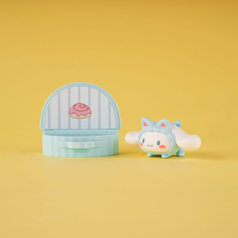 Blindbox-con-figura-de-sanrio-peekaboo-Sanrio-6-9915