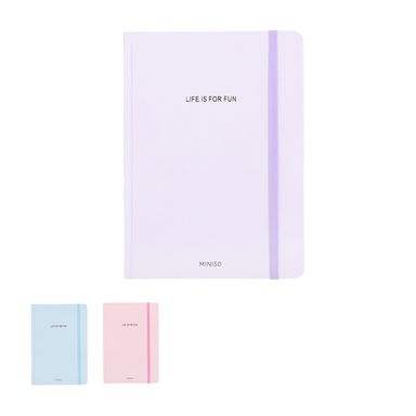 Libreta serie cream de tapas duras a5 80 hojas 3 modelos surtidos 21cm x 14.8cm miniso -  Miniso