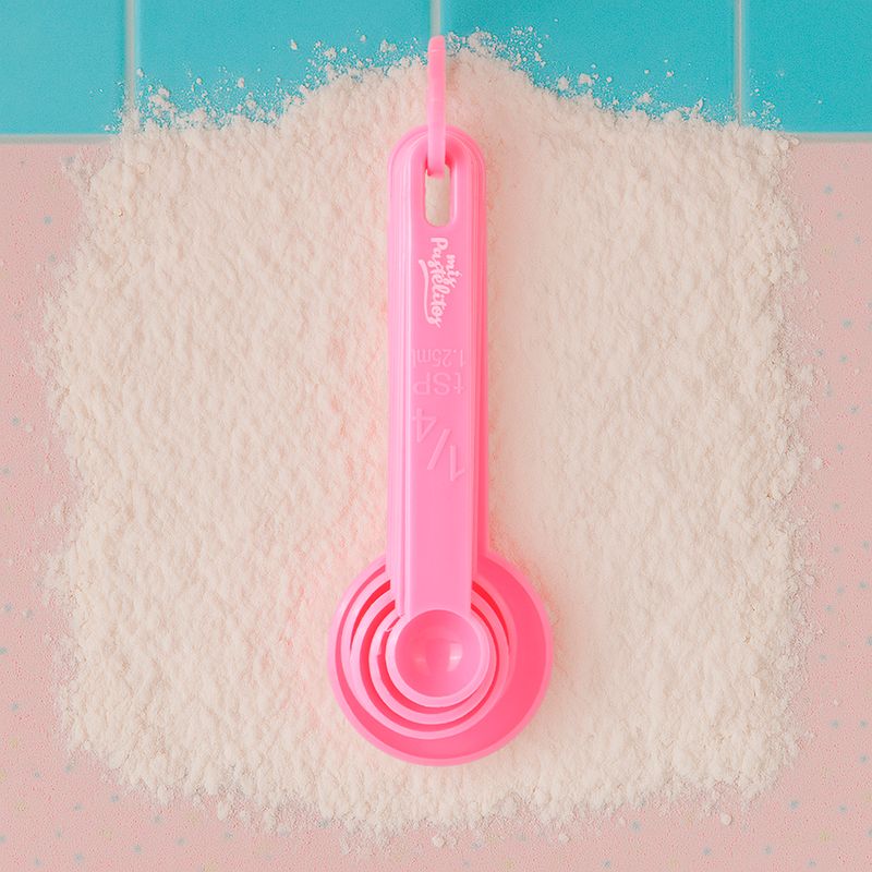 Juego-de-cucharas-medidoras-de-la-serie-mis-pastelitos-5-piezas-rosa-Mis-Pastelitos-3-27768