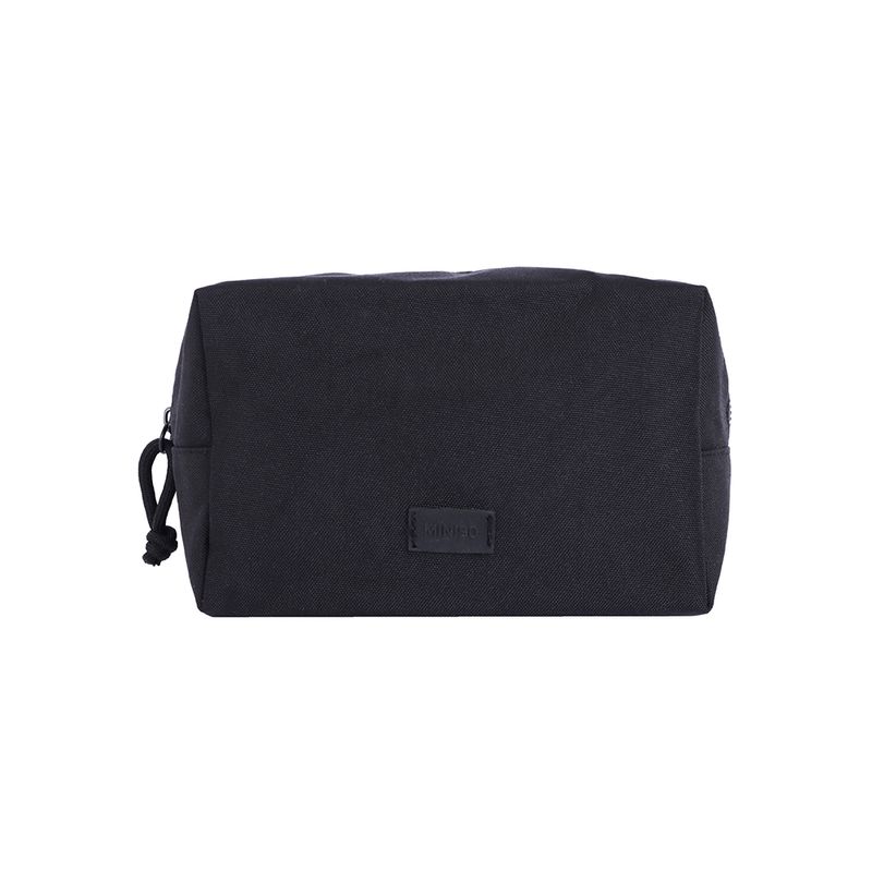 Neceser-de-estilo-neutro-negro-Miniso-1-29985