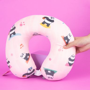 Almohada de viaje panda serie wbb color rosa -  We Bare Bears