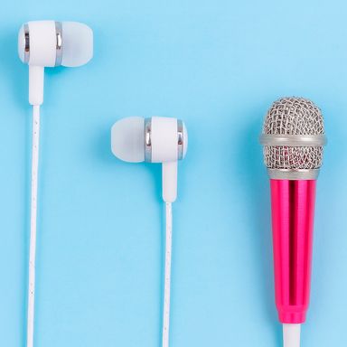 Audífonos 3.5 mm con micrófono modelo d20 rosa miniso -  Miniso