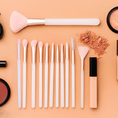 Set de 12 brochas para maquillaje iridiscente con bolsa de almacenaje -  Serie Shiny Pink