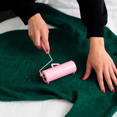 Rodillo quitapelusas de serie de colores grande rosa -  Miniso