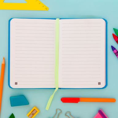 Libreta de tapa dura a6 80 hojas azul serie black & white -  Black & White