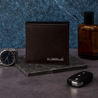 Billetera para hombre básica con plaquita metálica café -  Miniso