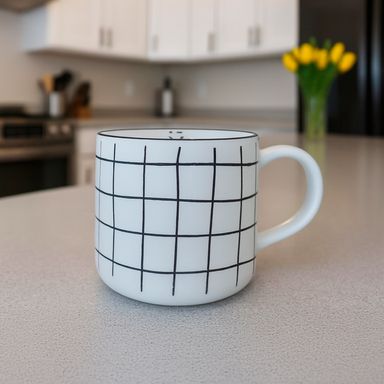 Taza taza de cerámica con asa de la colección black & white de 430 ml cuadros colores mixtos -  Black & White