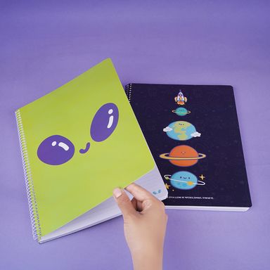 Libreta a4 encuadernado con alambre 100 hojas azul marino serie vb alien -  Vania Bachur