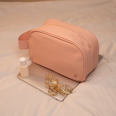 Cosmetiquera con asa sintética rosa 25x10x15 cm -  Miniso