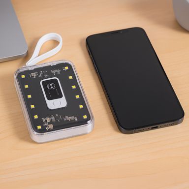 Power bank con cables usb, lightning y tipo c blanca 8.9x6.3x3.5 cm 10000 mah -  Miniso