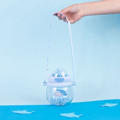 Tomatodo con correa plástico azul 800 ml cerdita gigi -  Mini Family