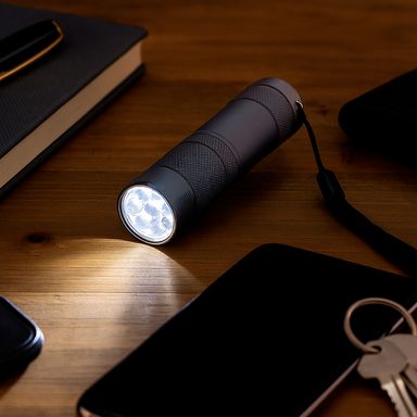 Mini linterna metálica negra 2.5x2.5x8.5 cm -  Miniso