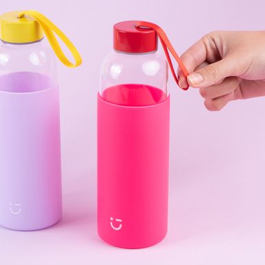 Tomatodo con tapa enroscable vidrio rosa 470 ml -  Miniso