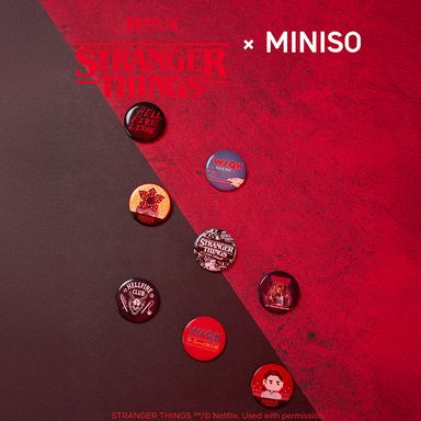 Insignia metálica de la colección stranger things serie stranger things -  Stranger Things