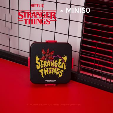 Taper de alimentos cuadrado colección stranger things 1200 ml rojo y negro -  Stranger Things