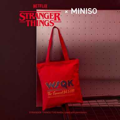 Bolsa de compras con texto rojo serie stranger things -  Stranger Things