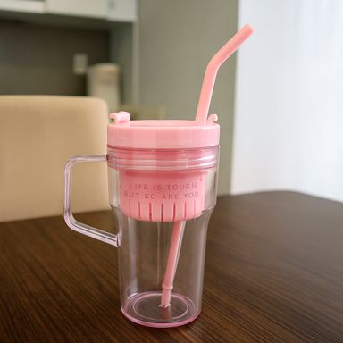 Tomatodo con tapa e infusor plástico rosa 720 ml -  Miniso