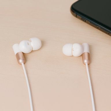 Audífonos de cable life is for fun blancos tipo c -  Miniso