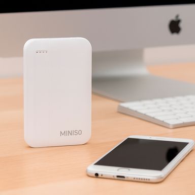 Power bank blanca micro usb, tipo c y tipo a 4000 mah -  Miniso