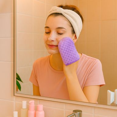 Set guantes de limpieza facial tipo manopla 100% poliéster lilas 15x10 cm 2 piezas -  Miniso