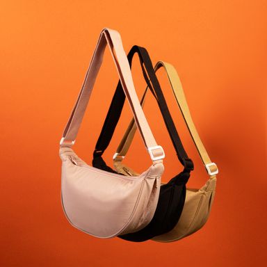 Bolso crossbody media luna textil 33x17 cm -  Miniso