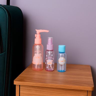 Kit botellas de viaje plástico 10 piezas lulu la cerdita -  Lulu The Piggy