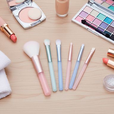 Kit brochas de maquillaje con estuche macaron sintéticas rosa 6 piezas -  Miniso