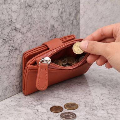 Tarjetero miniso con monedero y extra compartimentos rosa -  Miniso