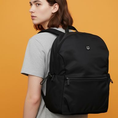 Mochila de moda tres bolsillos negra serie miniso -  Miniso
