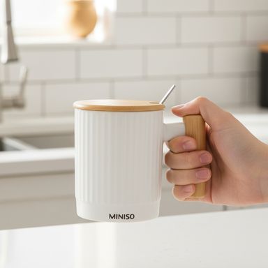 Taza de cerámica con tapa y cuchara 370 ml blanca -  Miniso