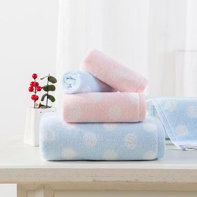 Toalla de baño miniso puntos azul 110cm x 70cm  -  Miniso