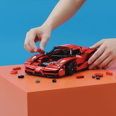 Bloques de construcción carro a control remoto rojo 32x8 cm 405 piezas red blade sport car -  Miniso