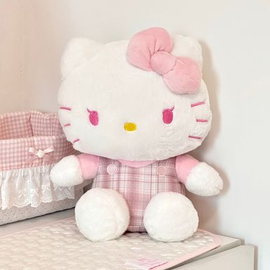 Peluche hello kitty 25 cm sentada jk pink check serie sanrio -  Sanrio