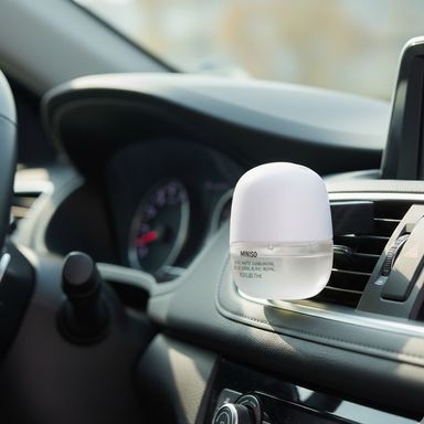 Aromatizante para auto miniso serie natural breath aroma royal white sandalwood - Miniso